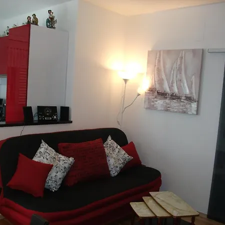 With Parking Space Iz, Iz - 25965 Appartement Veli Iž